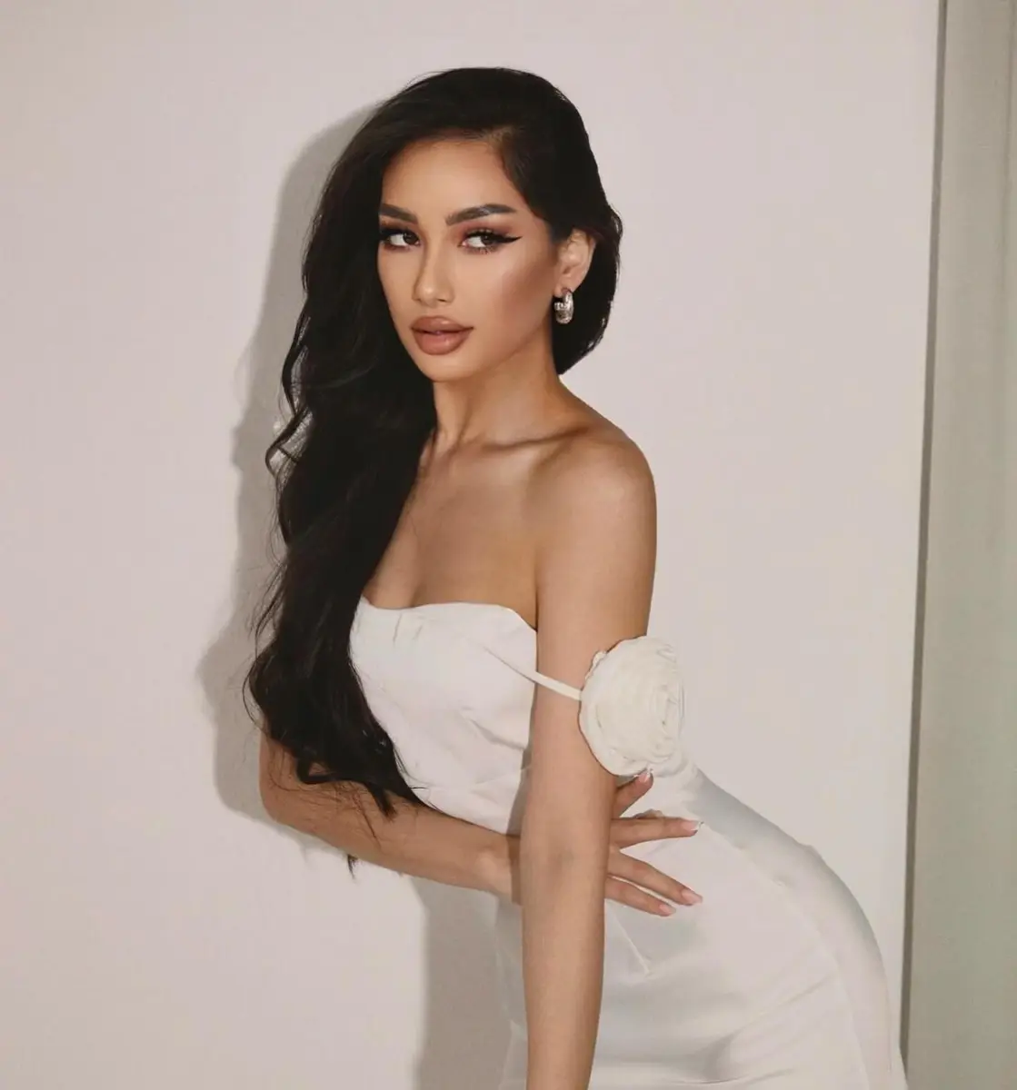 Inila escort in Dubai