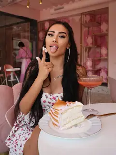 Lumi escort in Dubai