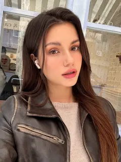 Mira escort in Dubai