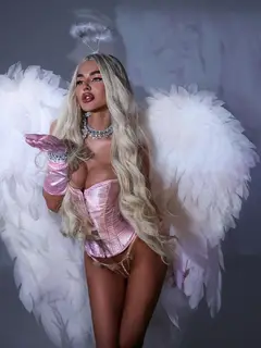 Rina escort in Dubai