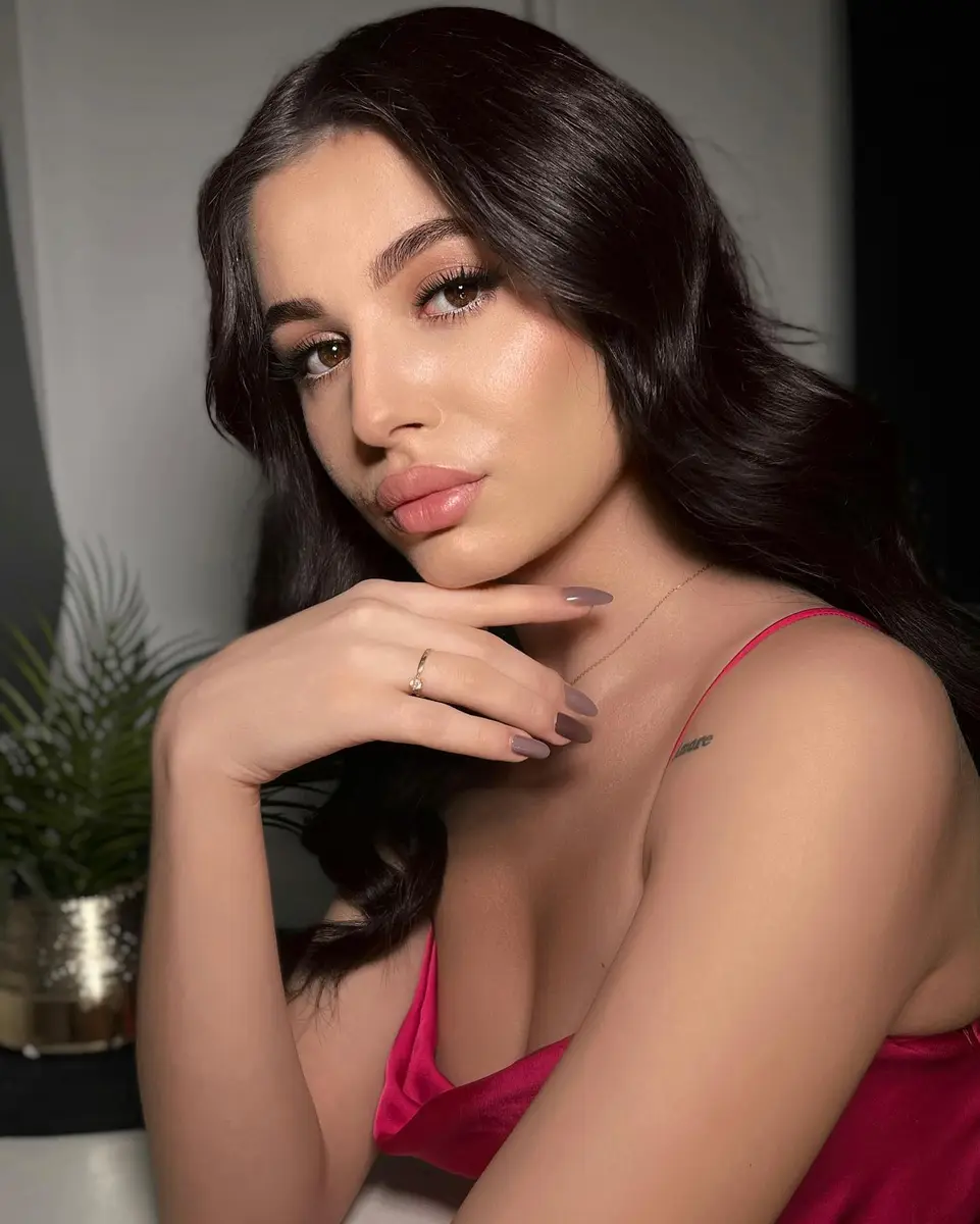 Violla escort in Dubai